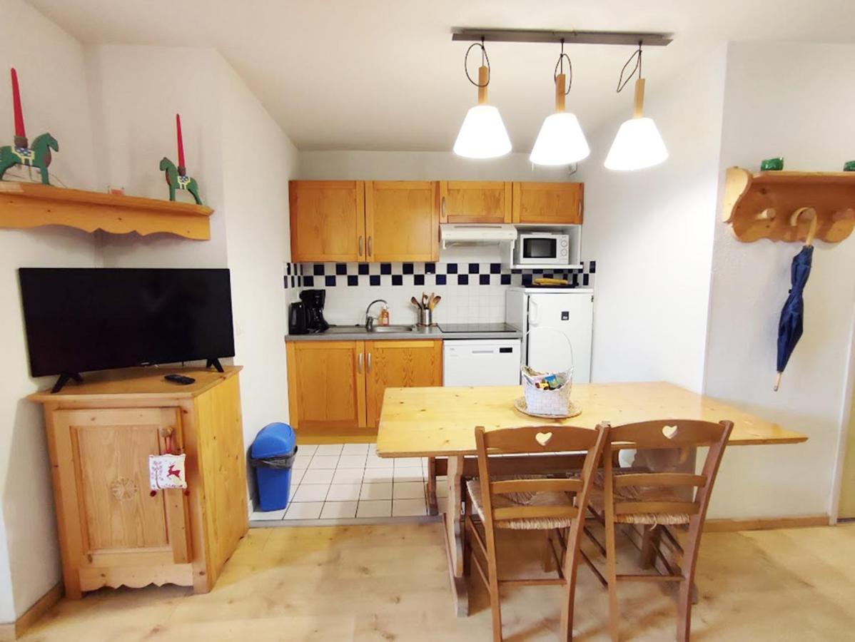Le 102, T3 Pour 5 Personnes, Vue Montagne, Classe 2 Etoiles Nf, Parking, Piscine En Ete Bagnères-de-Luchon 외부 사진